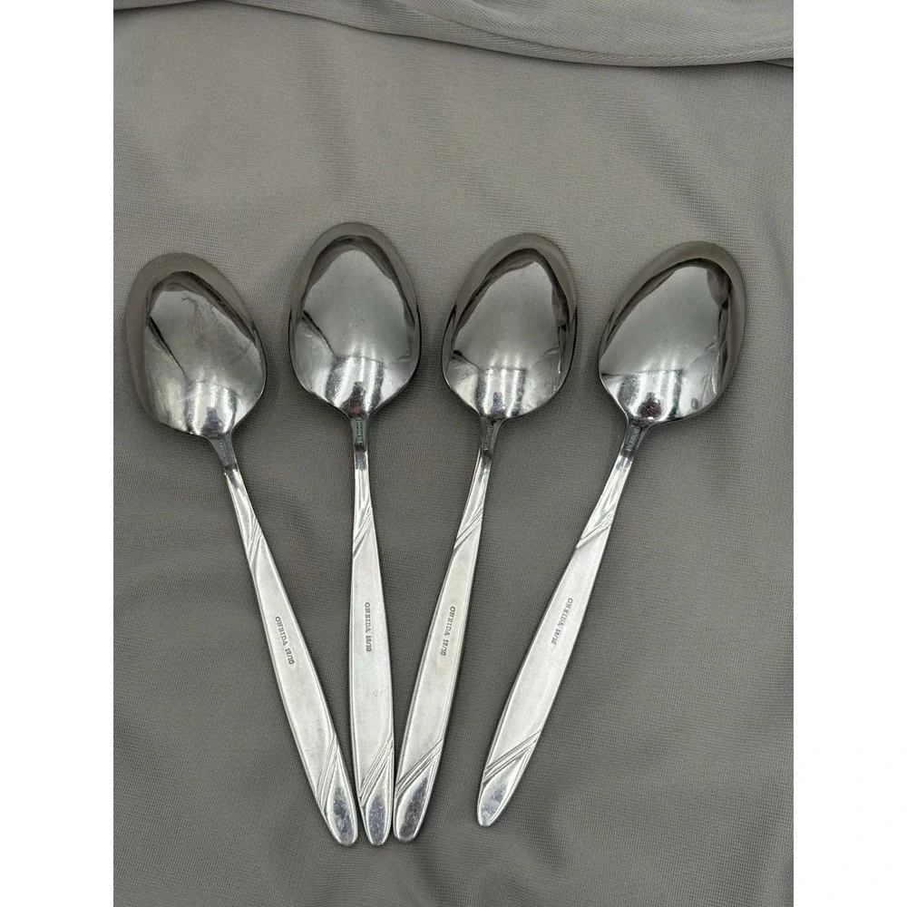 4‎ FOUR Oneida RISOTTO Soup Place Spoons 6 7/8